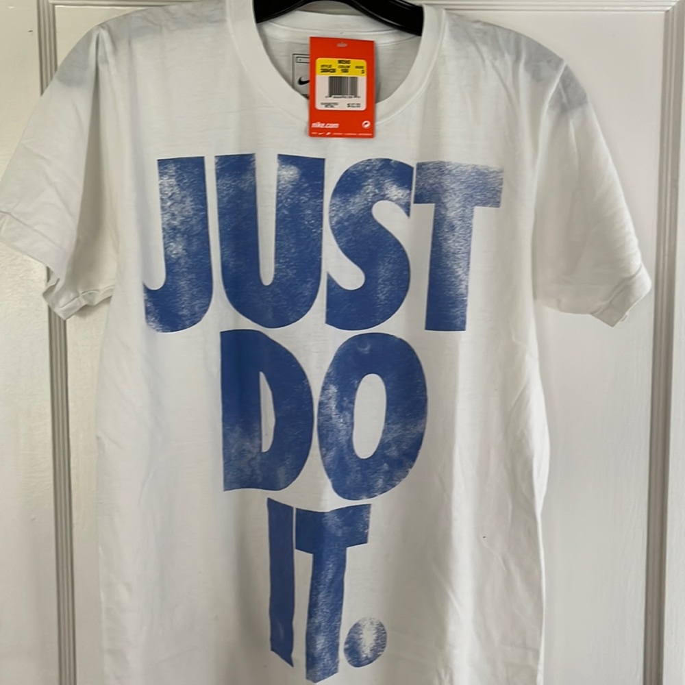 NIKE Sportswear JDI T-shirt NWT.